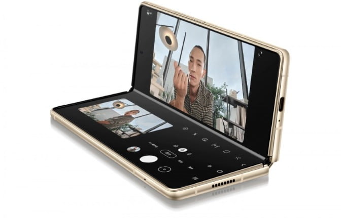 Samsung Galaxy W21 5G Foldable Phone