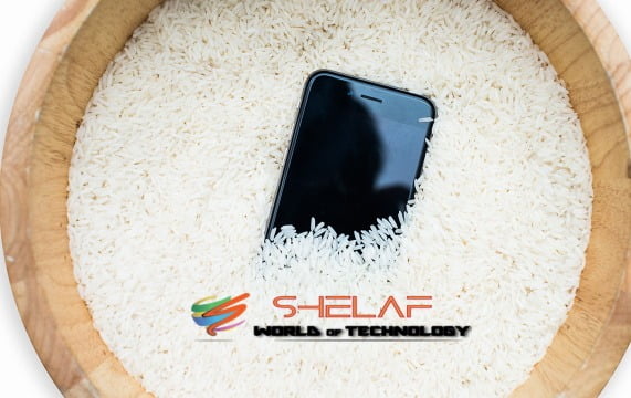 Save soaked phone with uncooked rice